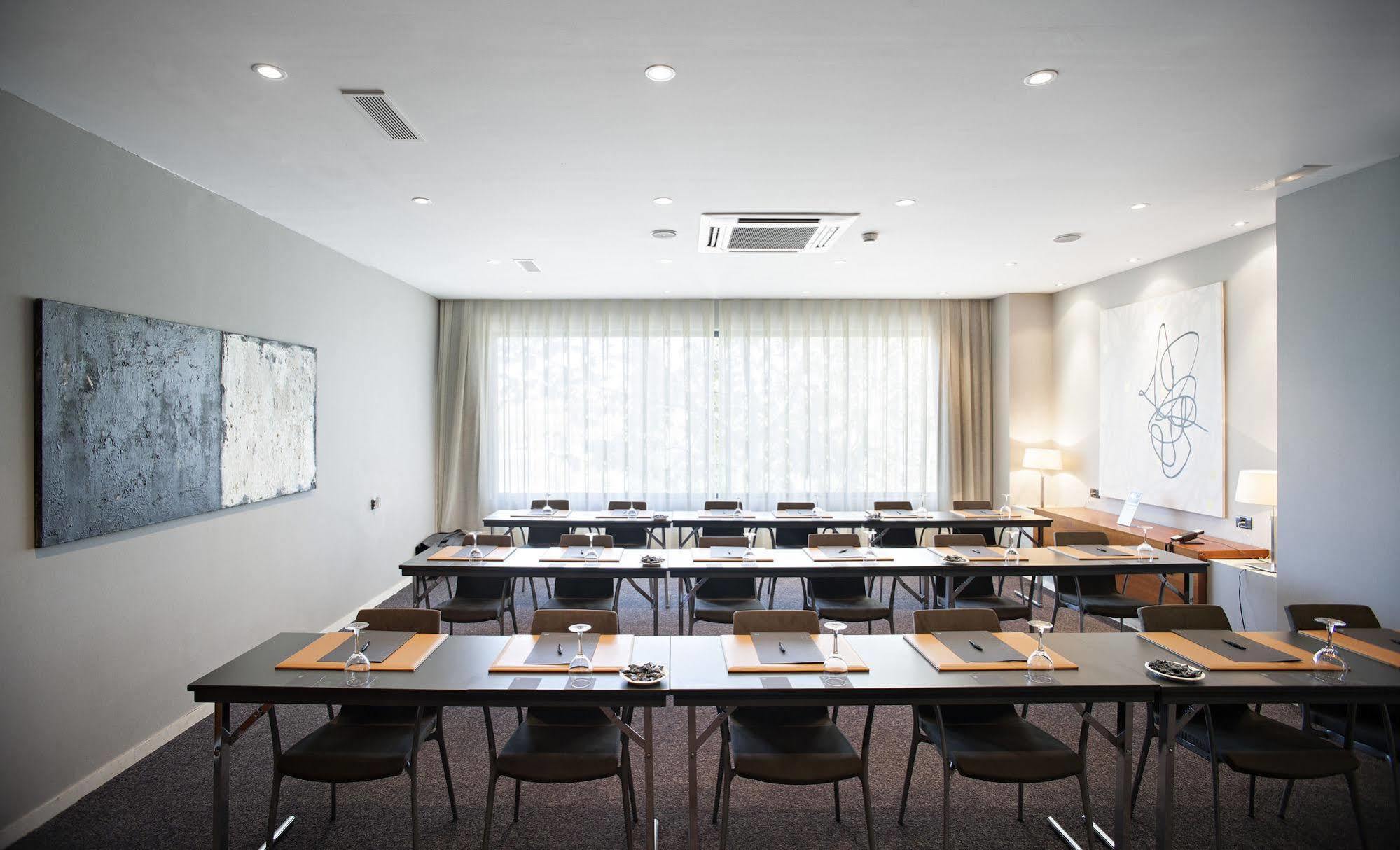 Ac Hotel Huelva By Marriott Luaran gambar